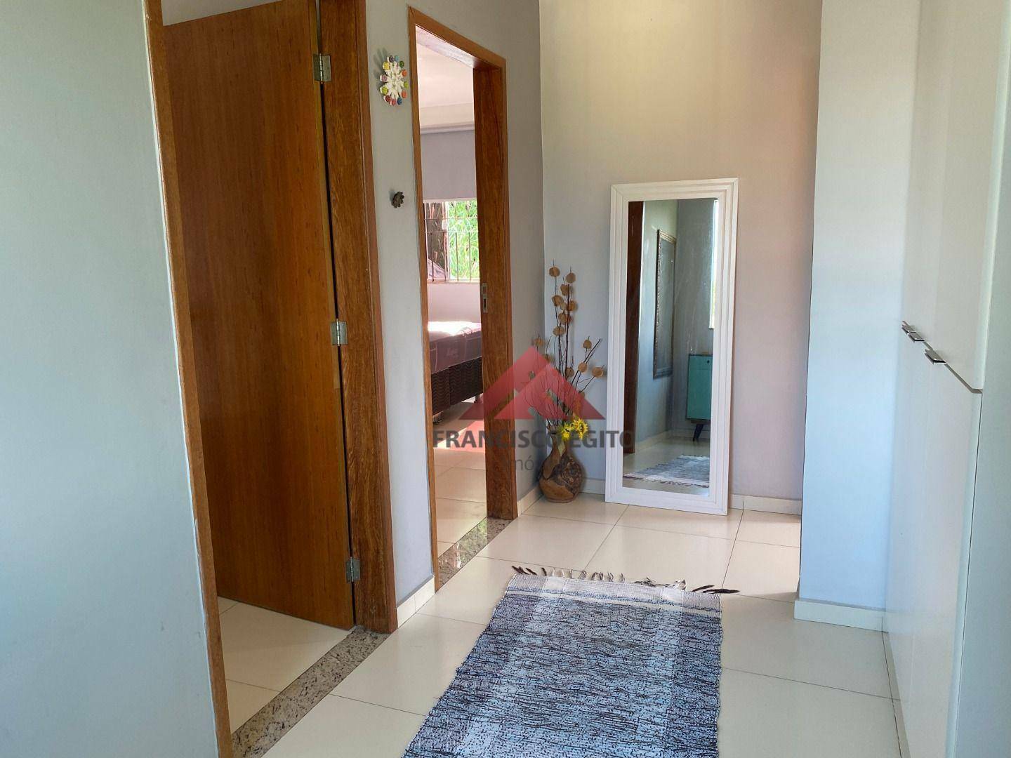 Casa à venda com 2 quartos, 190m² - Foto 11