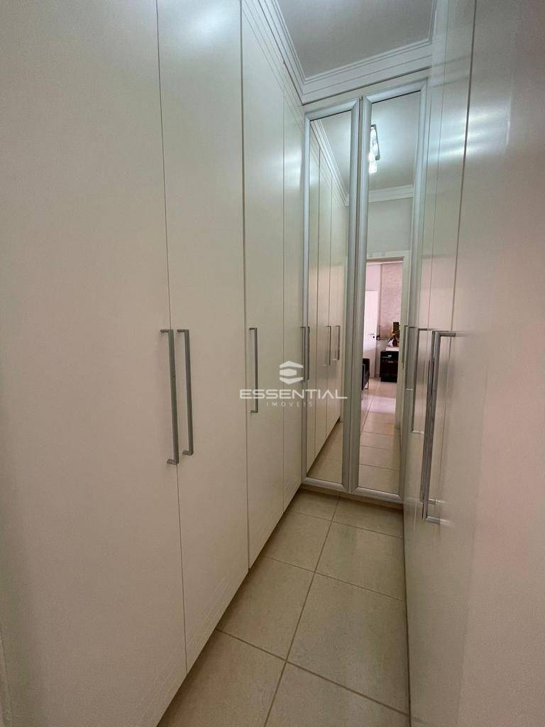 Sobrado à venda com 4 quartos, 370m² - Foto 7