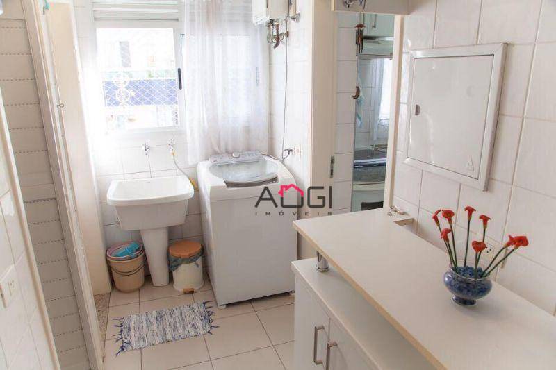 Apartamento à venda com 3 quartos, 105m² - Foto 3