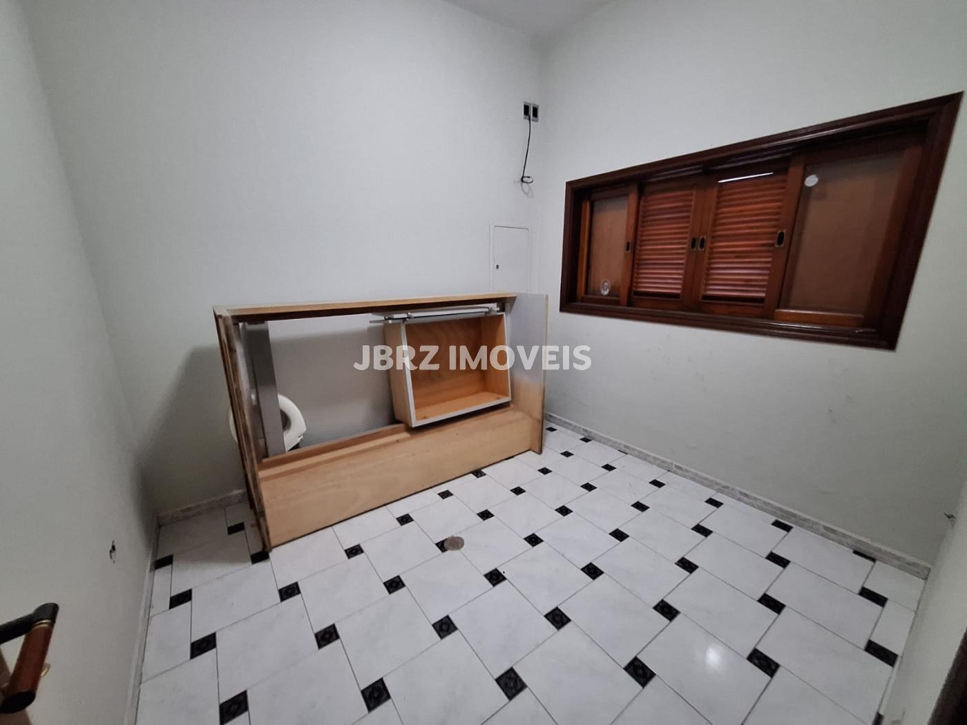 Casa de Condomínio à venda com 5 quartos, 368m² - Foto 39