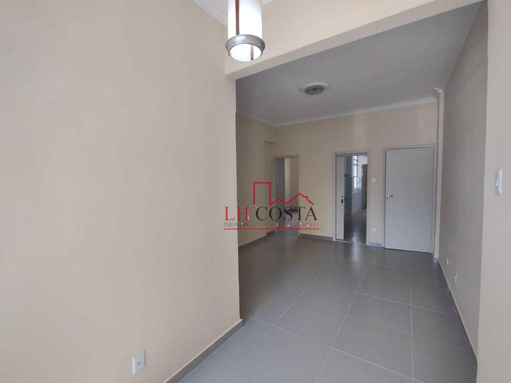 Apartamento à venda com 2 quartos, 70m² - Foto 4