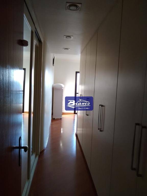 Apartamento à venda com 3 quartos, 144m² - Foto 20