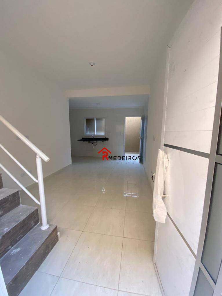 Sobrado à venda com 2 quartos, 48M2 - Foto 4