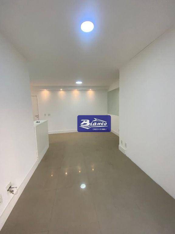 Apartamento para alugar com 2 quartos, 65m² - Foto 4