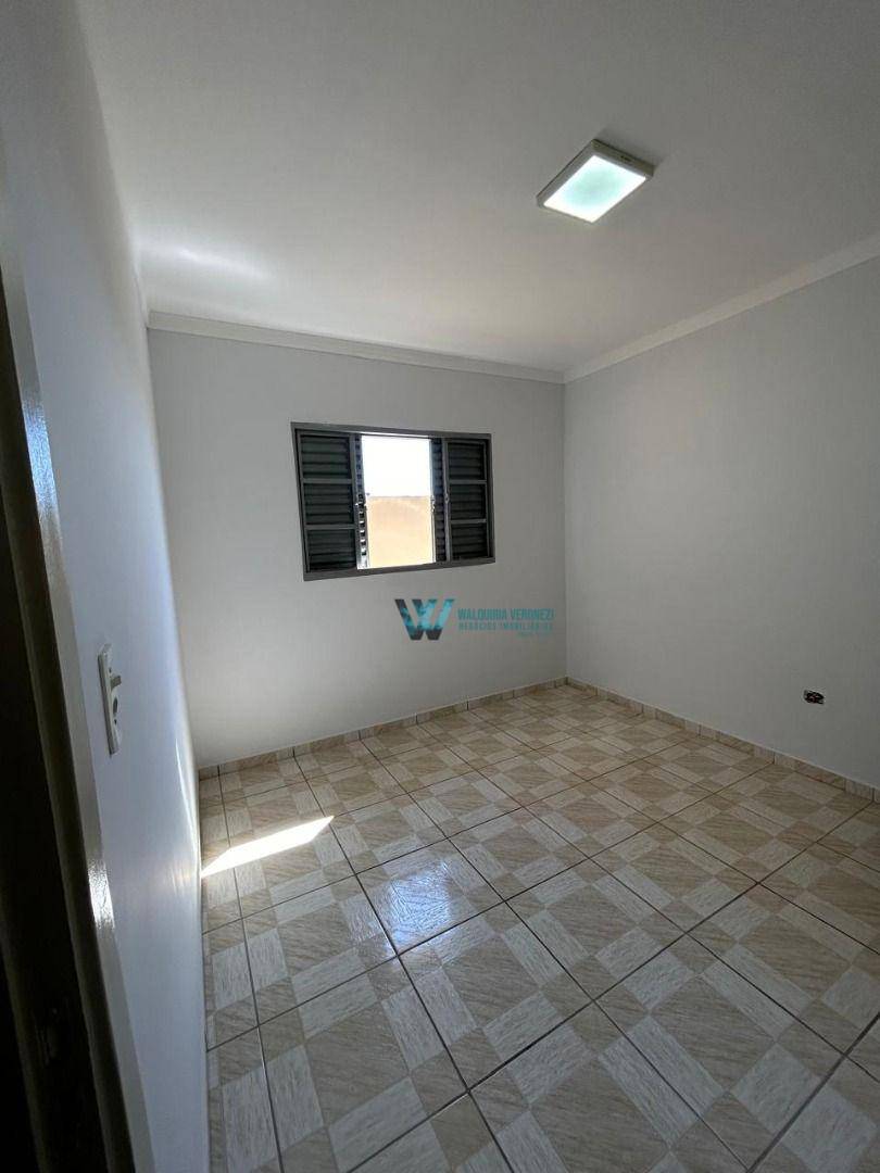 Casa à venda com 3 quartos, 194m² - Foto 7