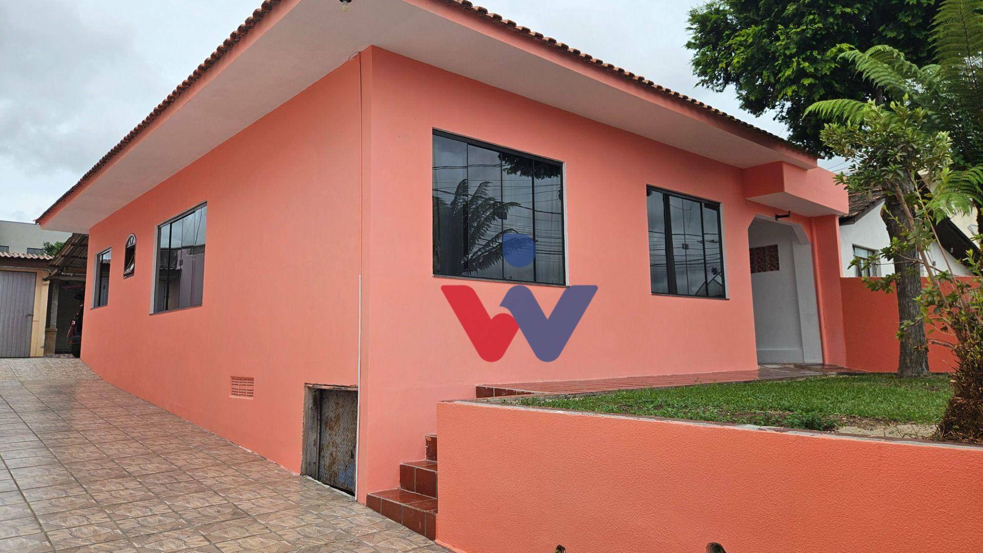 Casa à venda com 3 quartos, 86m² - Foto 1