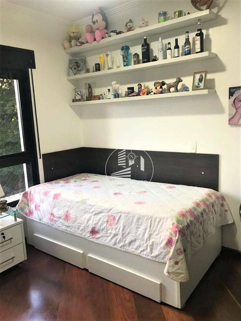 Apartamento à venda com 5 quartos, 230m² - Foto 5