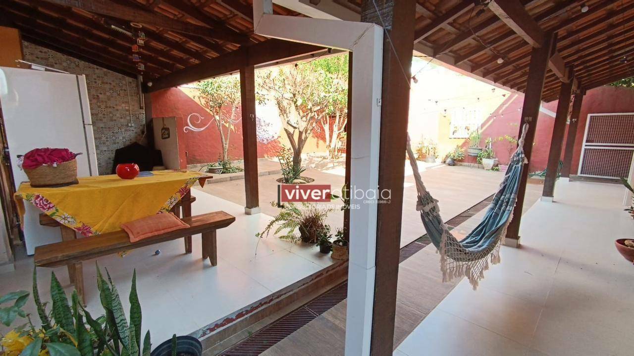 Casa à venda com 4 quartos, 180m² - Foto 5