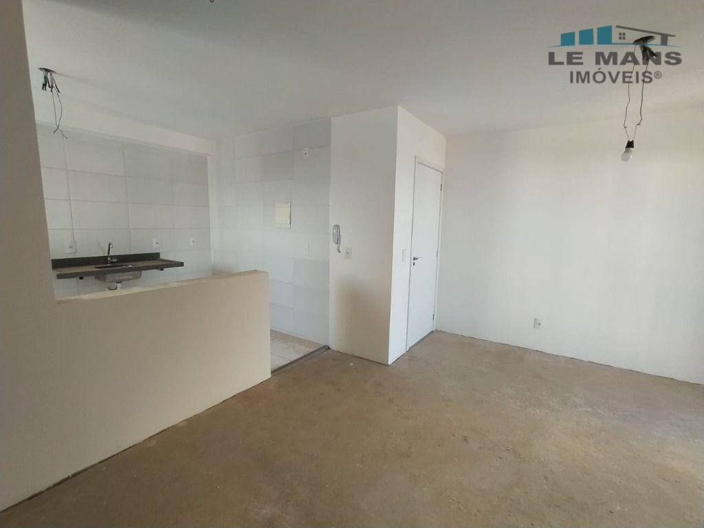 Apartamento à venda com 3 quartos, 75m² - Foto 9