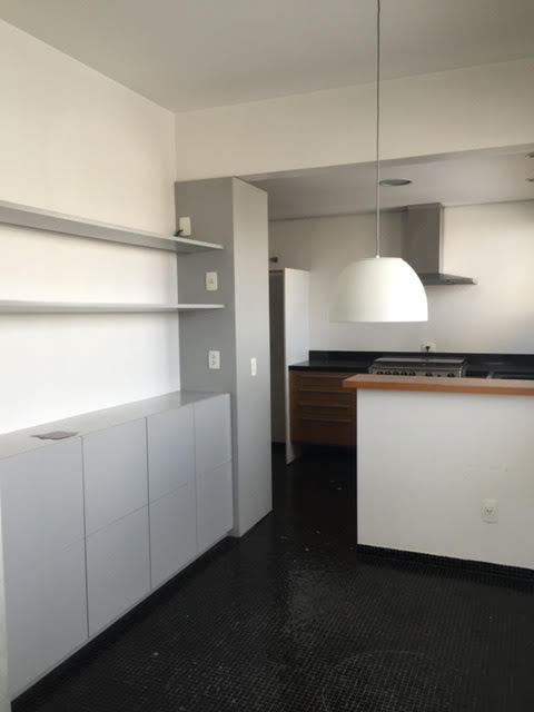 Apartamento à venda com 3 quartos, 215m² - Foto 6