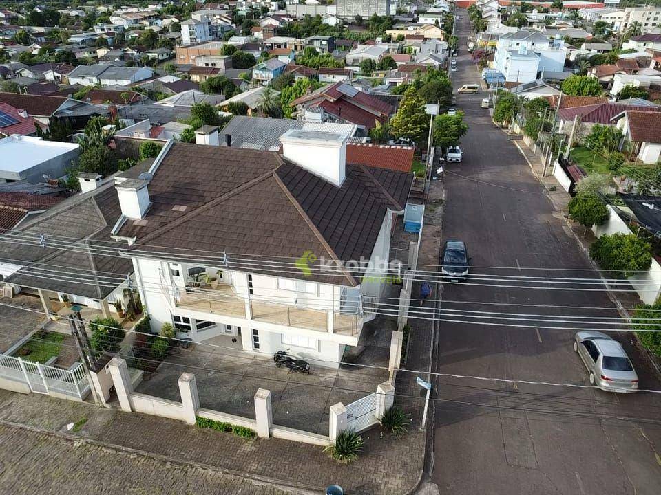 Casa, 8 quartos, 238 m² - Foto 3