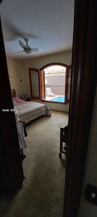 Casa de Condomínio à venda com 4 quartos, 350m² - Foto 14