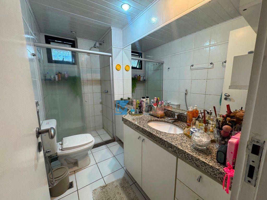 Apartamento à venda com 4 quartos, 161m² - Foto 10