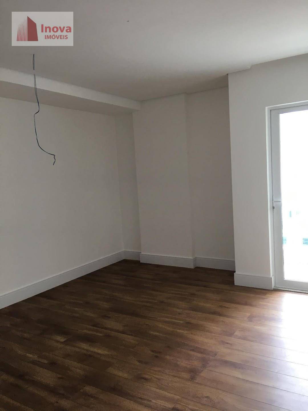 Apartamento à venda com 4 quartos, 200m² - Foto 20