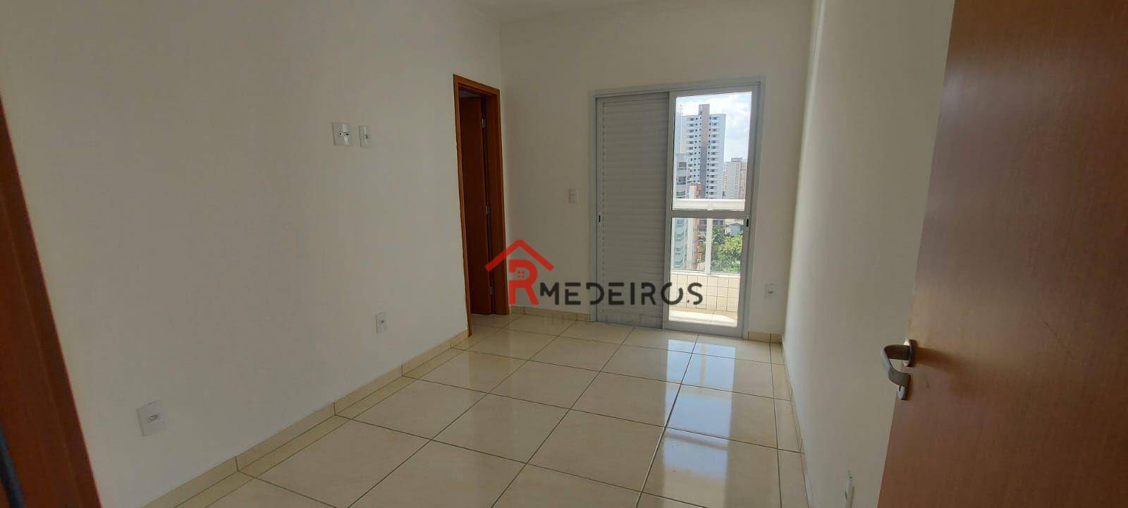 Apartamento à venda com 2 quartos, 88m² - Foto 3