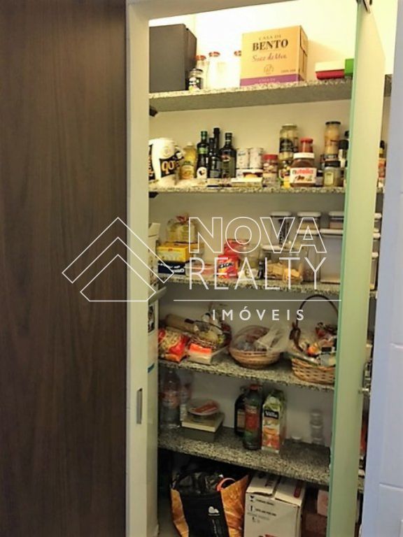 Apartamento à venda com 3 quartos, 187m² - Foto 18