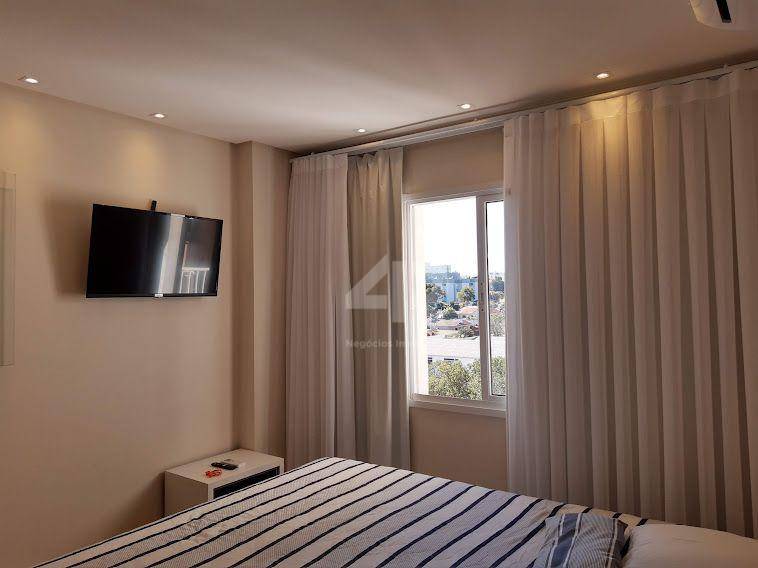 Apartamento à venda com 3 quartos, 98m² - Foto 29