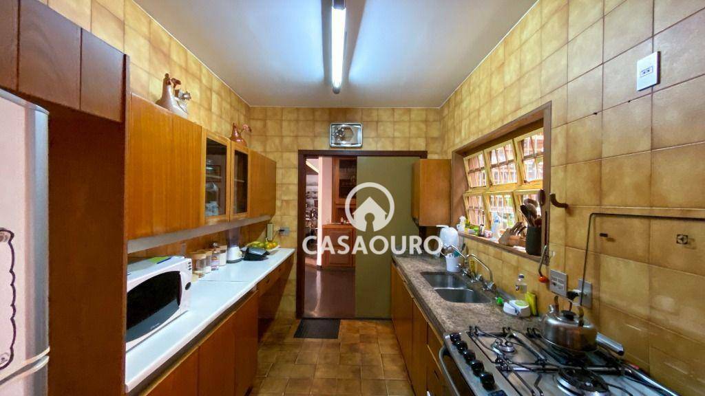 Casa à venda com 4 quartos, 283m² - Foto 22