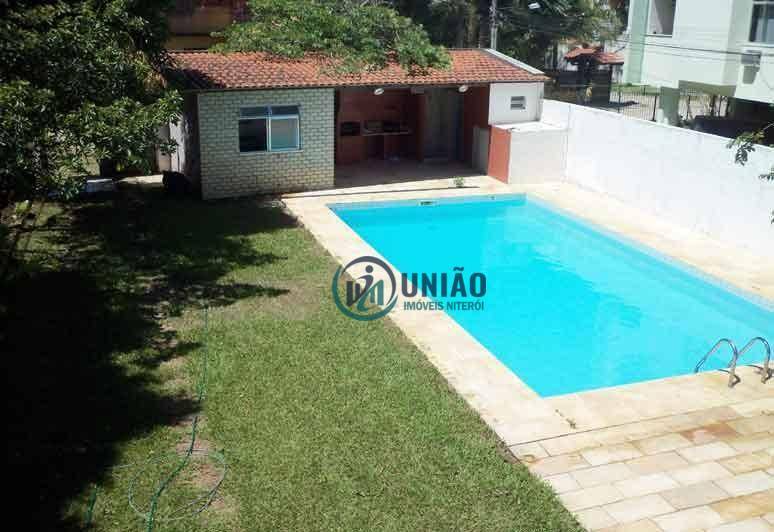 Casa à venda com 4 quartos, 280m² - Foto 2