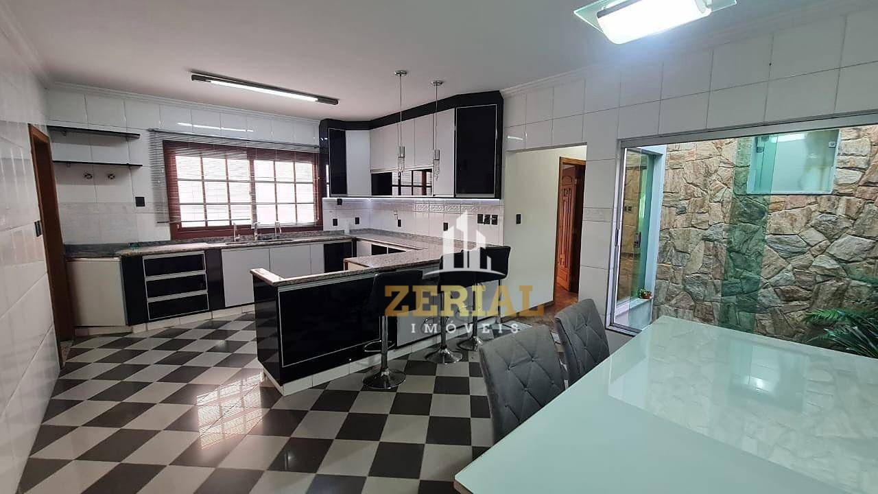 Sobrado à venda com 3 quartos, 350m² - Foto 14