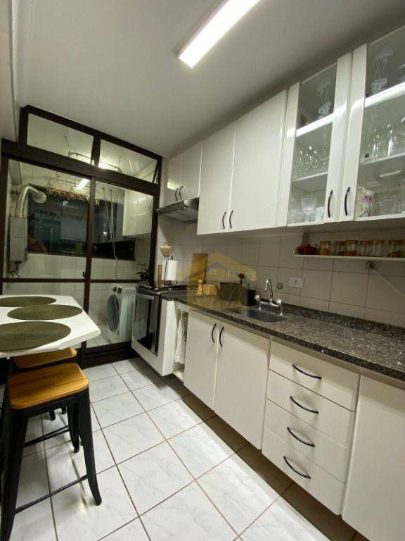 Apartamento à venda com 2 quartos, 63m² - Foto 12