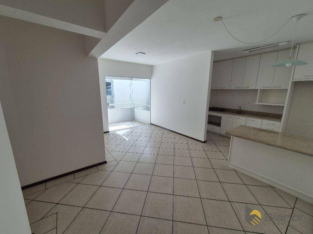 Apartamento à venda e aluguel com 2 quartos, 77m² - Foto 2
