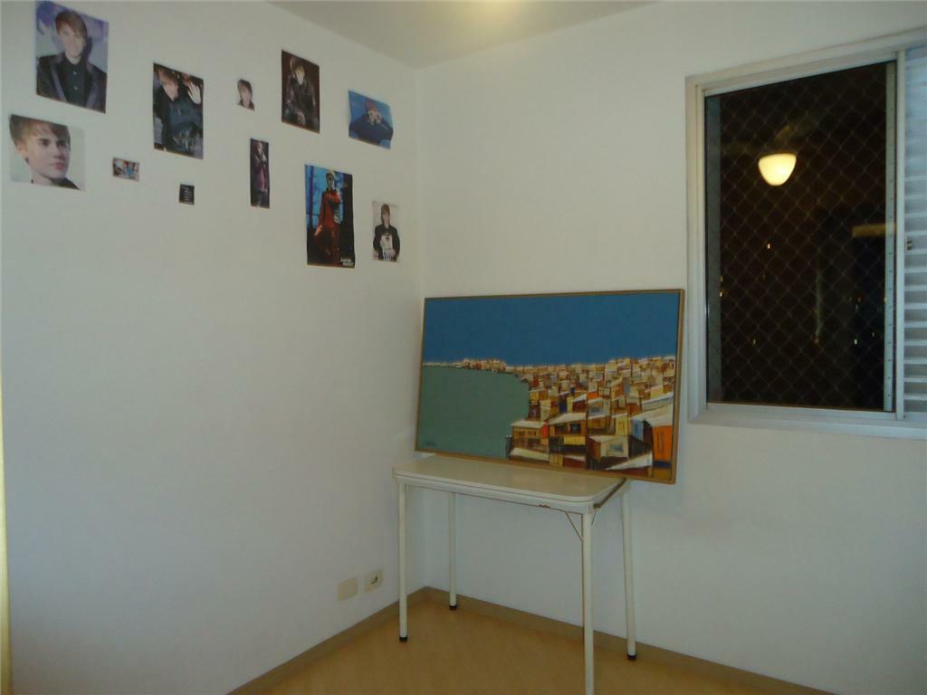 Apartamento à venda com 2 quartos, 77m² - Foto 3