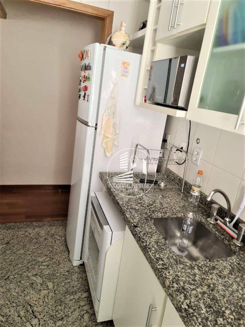 Apartamento à venda com 1 quarto, 45m² - Foto 10