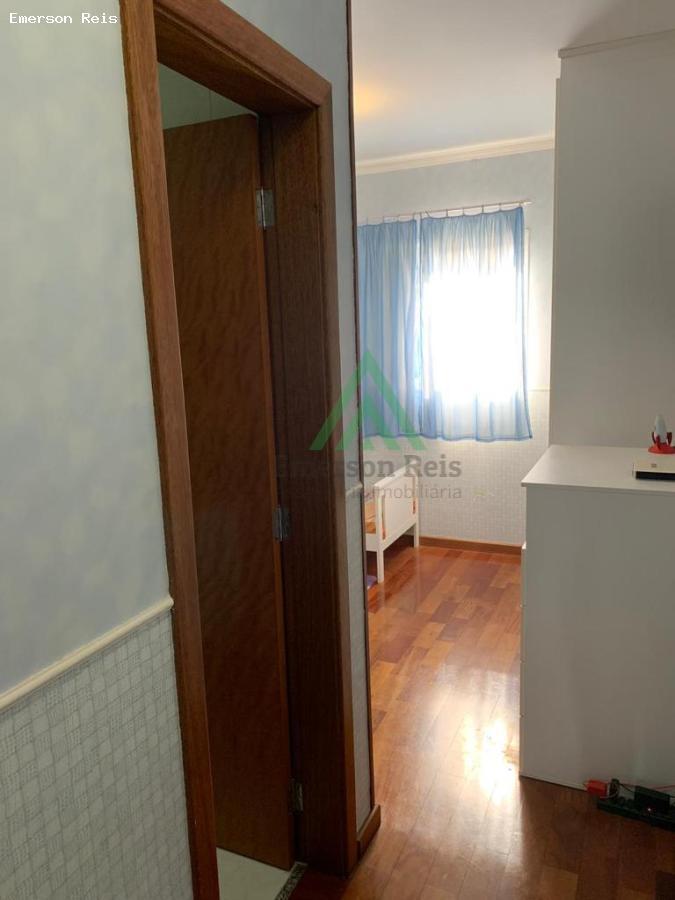 Sobrado à venda com 4 quartos, 160m² - Foto 12