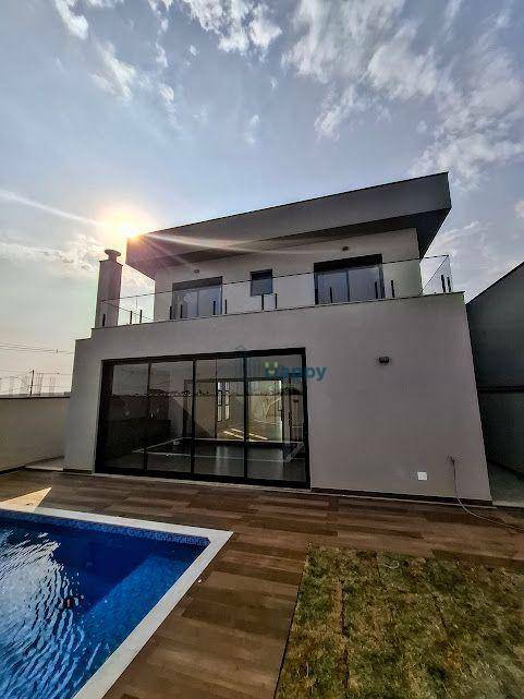 Casa de Condomínio à venda com 4 quartos, 265m² - Foto 2