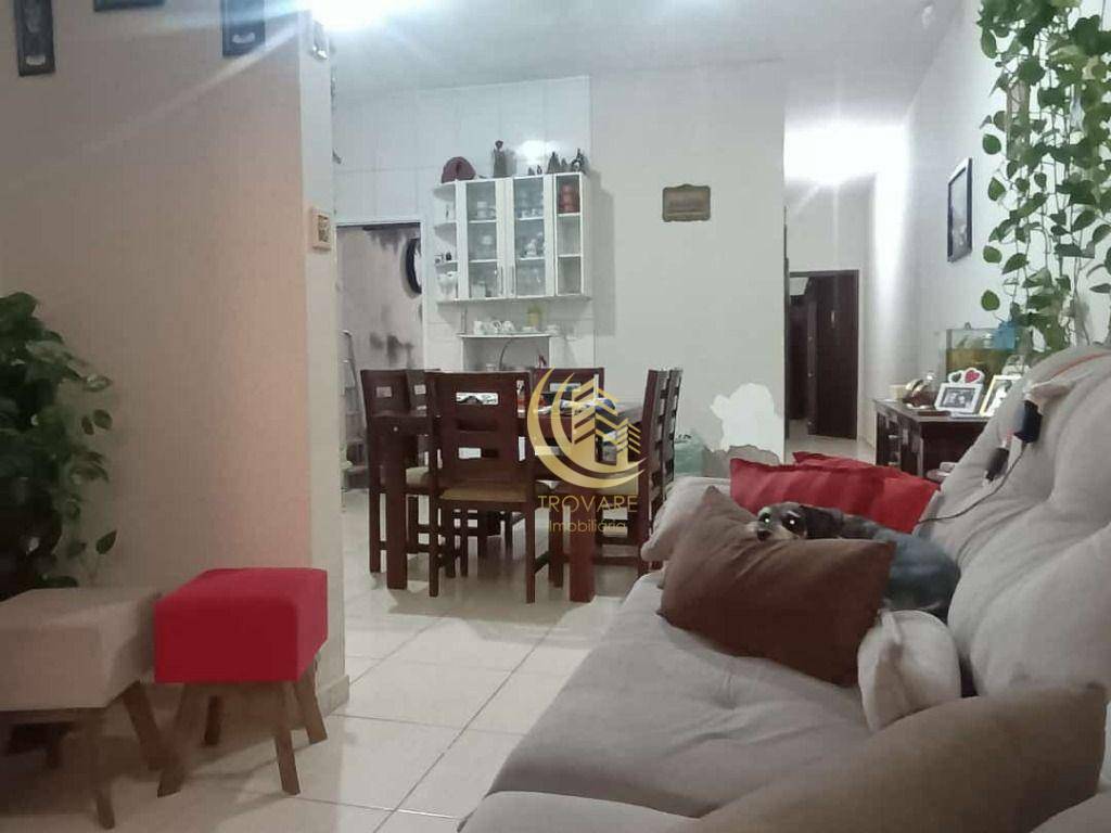 Casa à venda com 2 quartos, 100m² - Foto 3