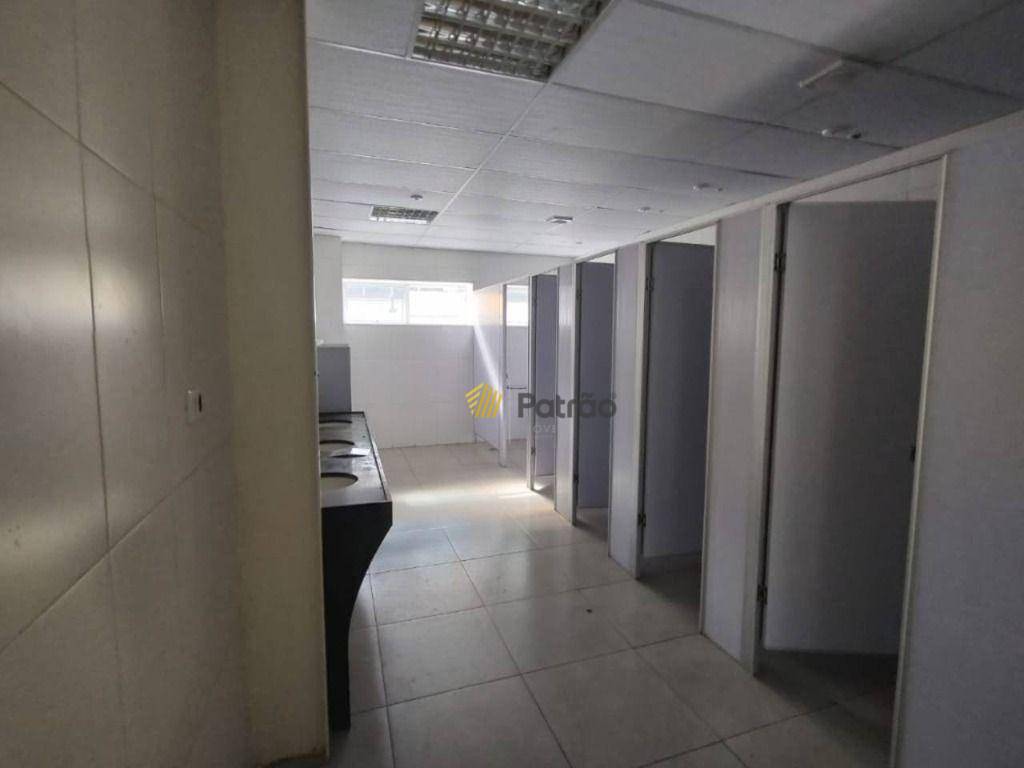 Depósito-Galpão-Armazém para alugar, 1710m² - Foto 2