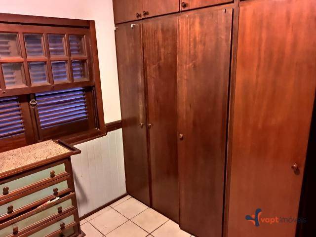 Casa de Condomínio à venda com 4 quartos, 180m² - Foto 2