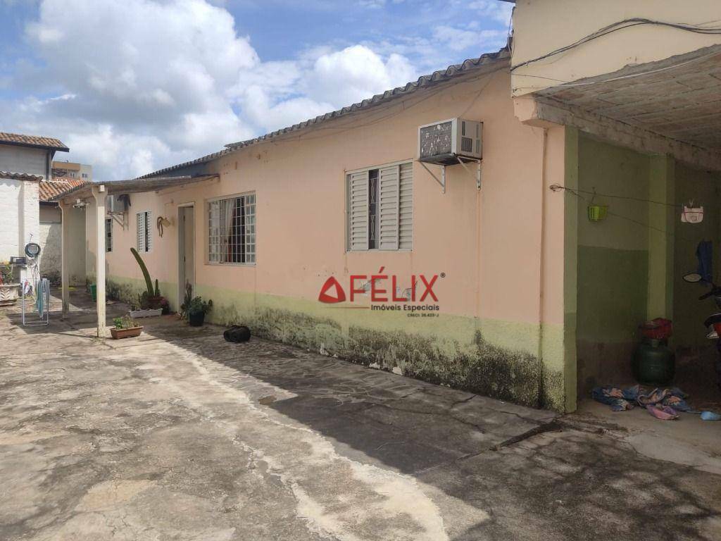 Casa à venda e aluguel com 3 quartos, 216m² - Foto 17