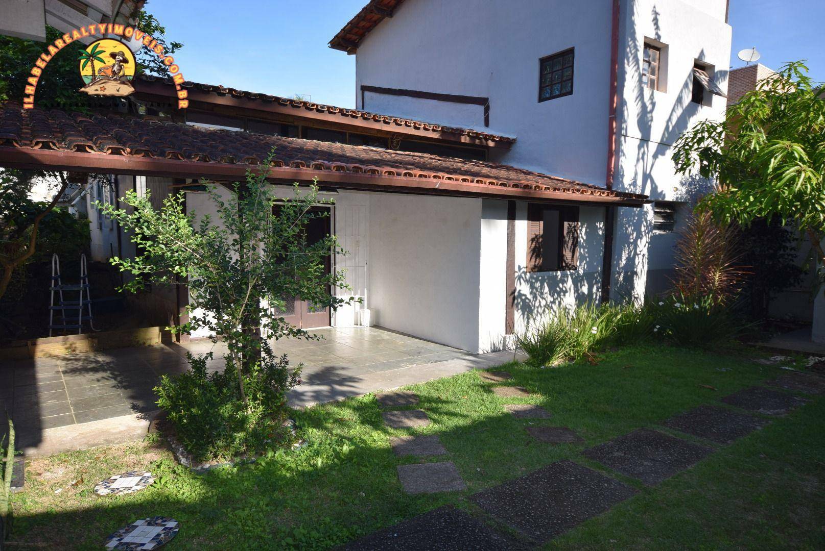 Casa, 5 quartos, 210 m² - Foto 1