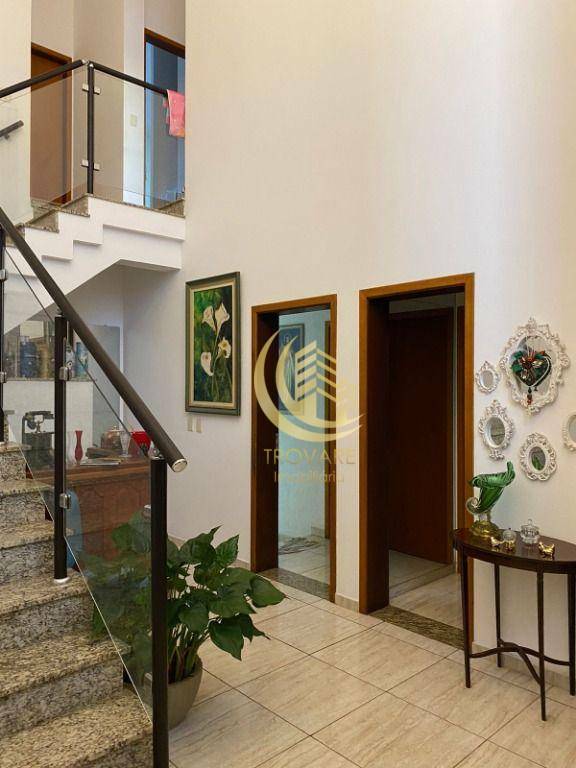 Casa à venda com 4 quartos, 650m² - Foto 5