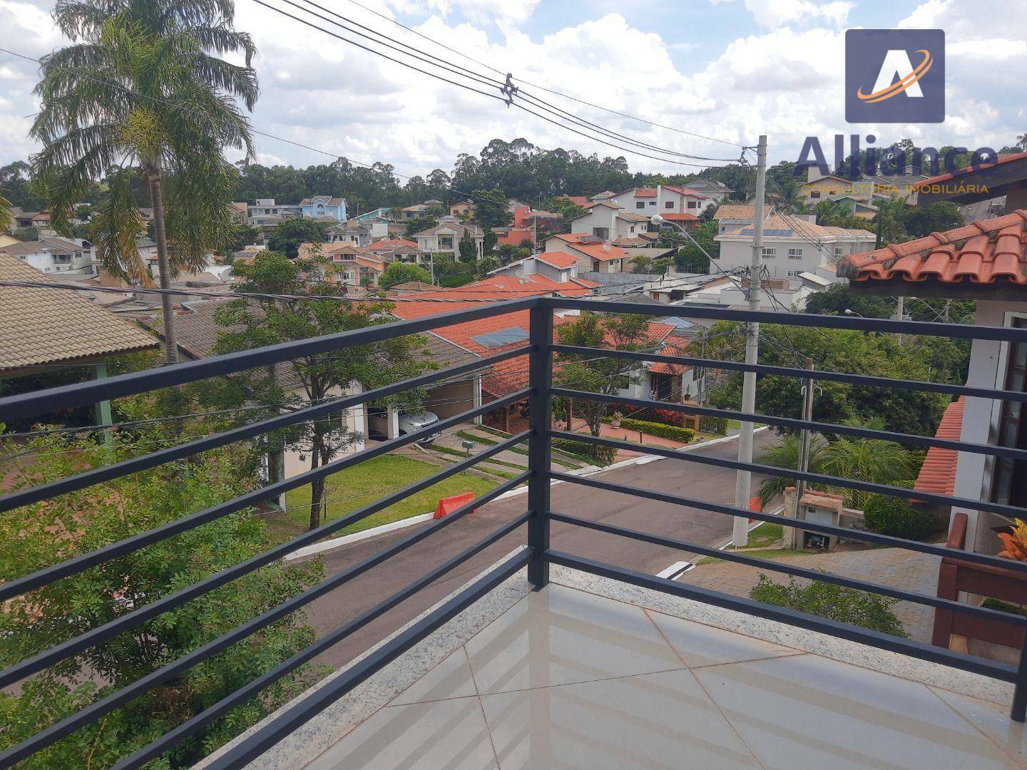 Casa de Condomínio à venda com 3 quartos, 250m² - Foto 4