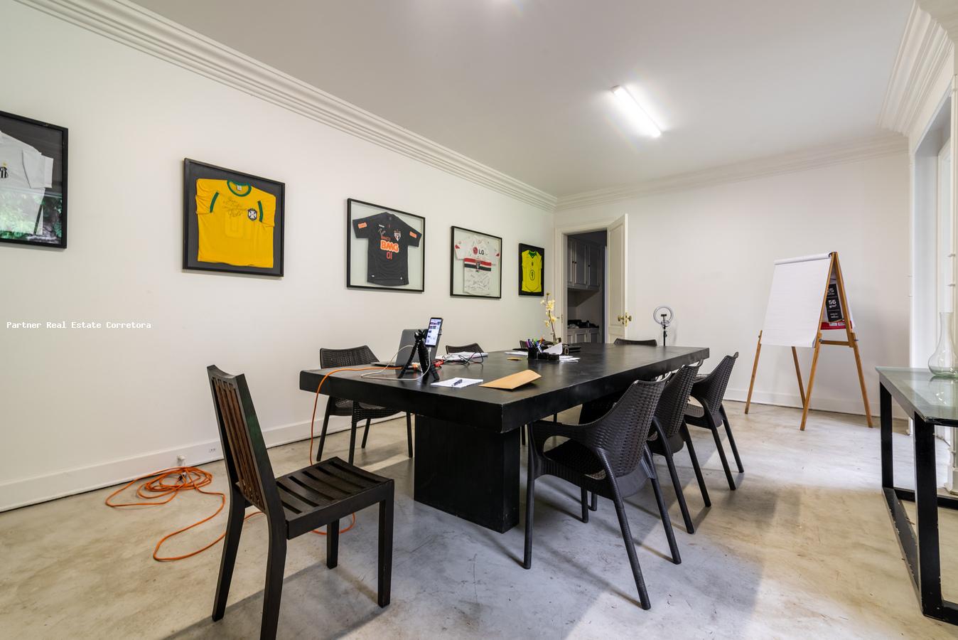 Casa à venda com 5 quartos, 1379m² - Foto 16