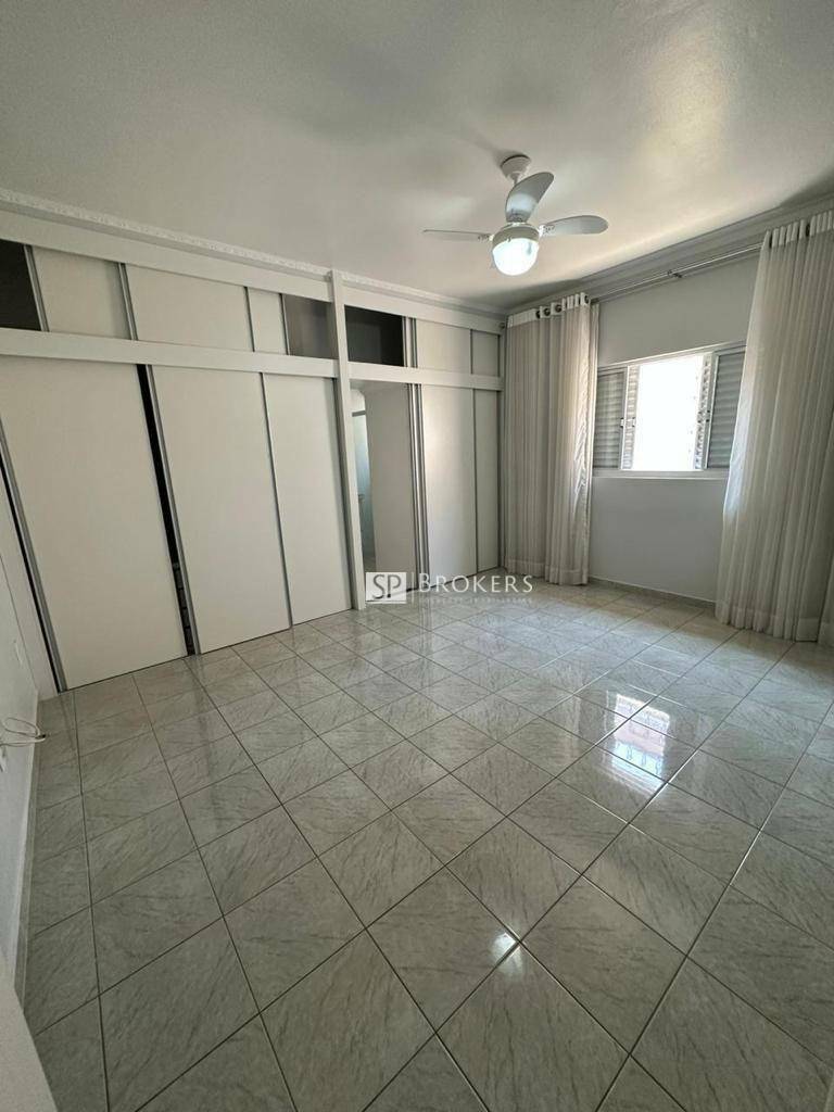 Casa à venda com 3 quartos, 260m² - Foto 17