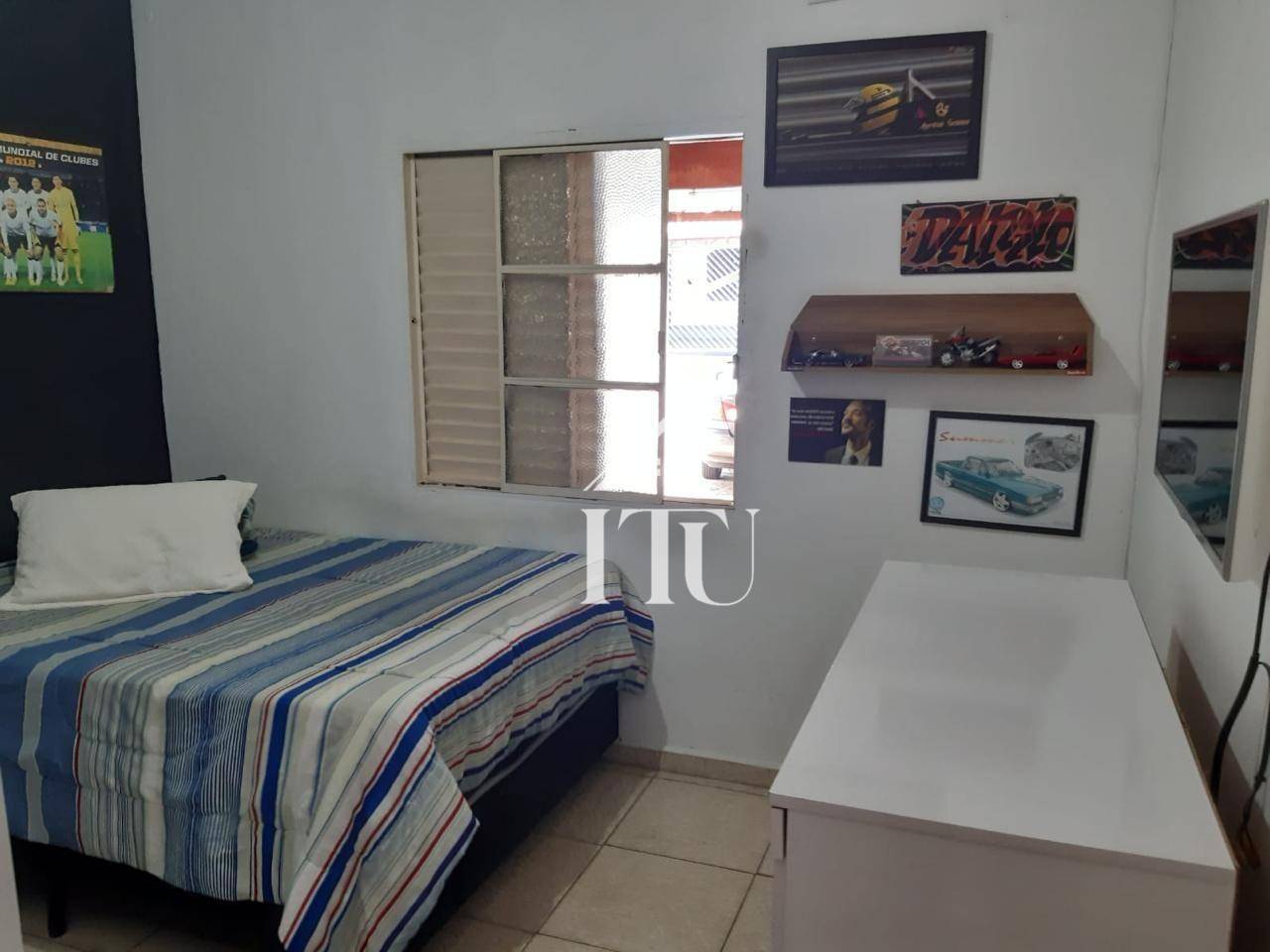 Casa à venda com 3 quartos, 79m² - Foto 11