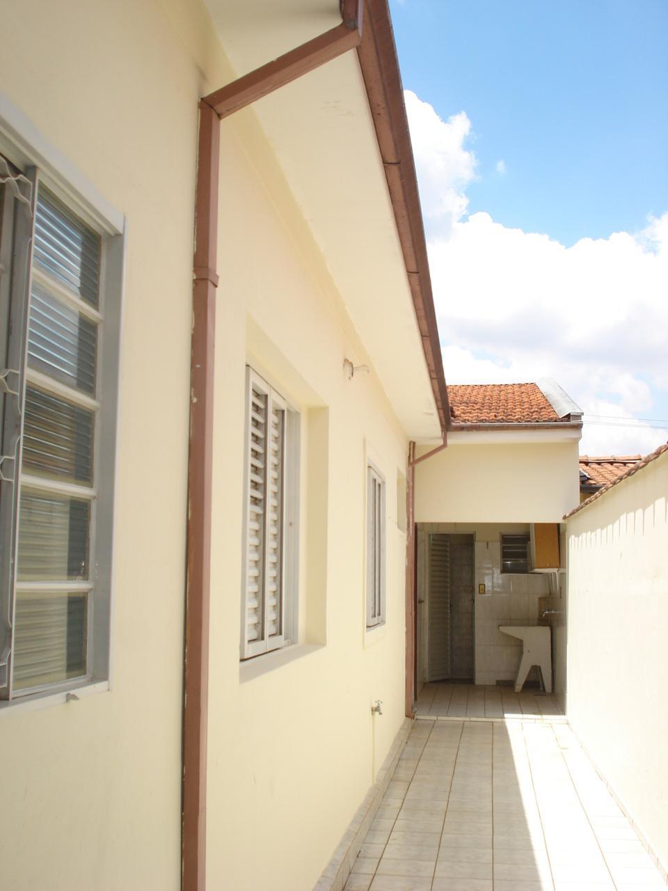 Casa à venda com 3 quartos, 100m² - Foto 2