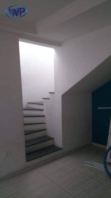 Sobrado à venda com 3 quartos, 200m² - Foto 5