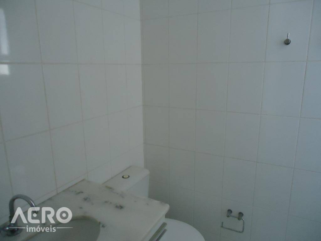 Apartamento à venda com 2 quartos, 65m² - Foto 11