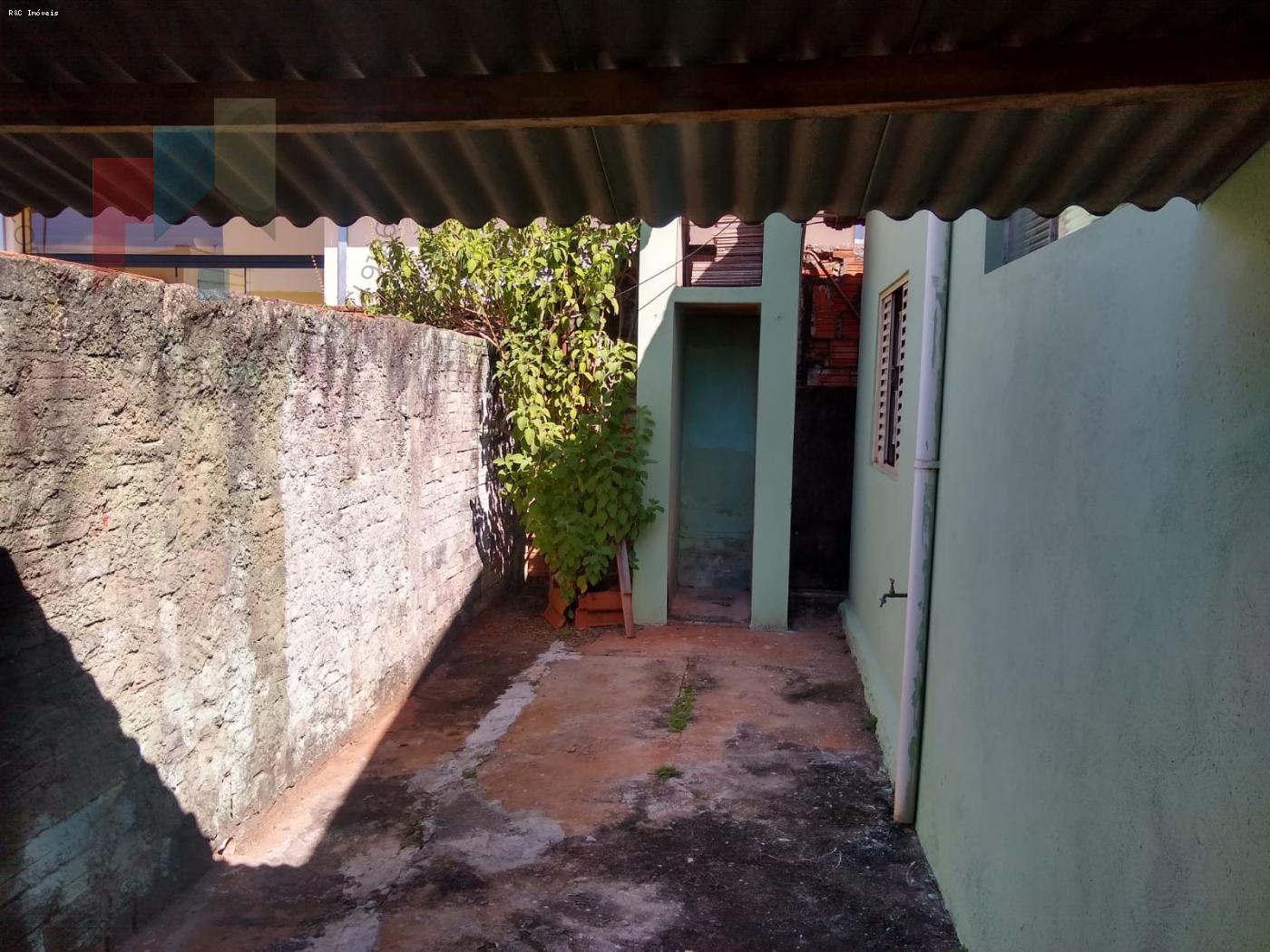 Casa à venda com 2 quartos, 410m² - Foto 13