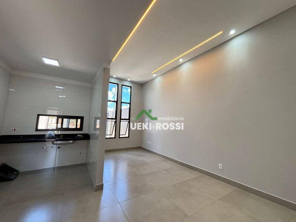 Casa à venda com 3 quartos, 79m² - Foto 11