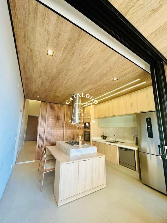 Casa de Condomínio à venda com 3 quartos, 250m² - Foto 5