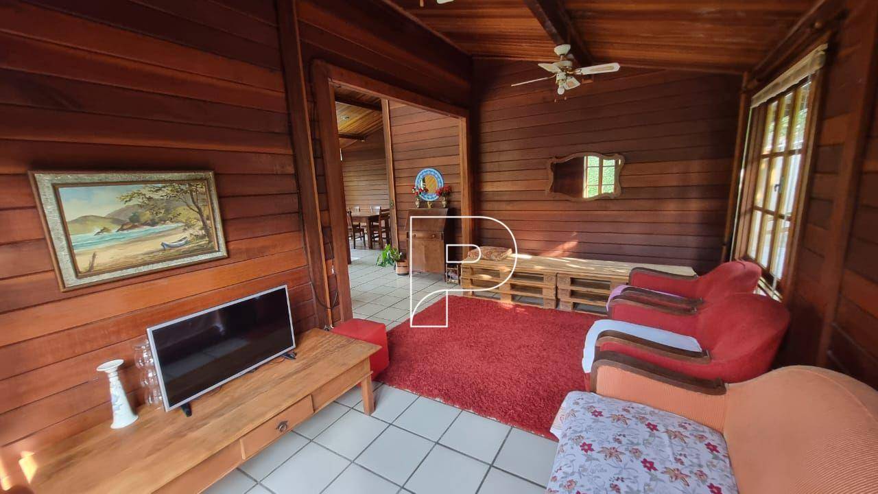 Casa, 3 quartos, 250 m² - Foto 4