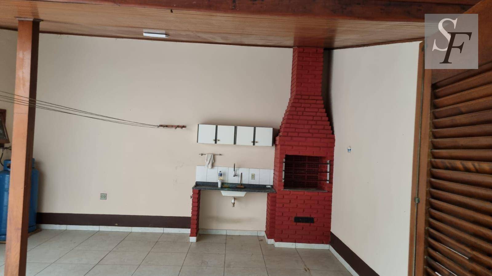 Sobrado para alugar com 3 quartos, 302m² - Foto 13