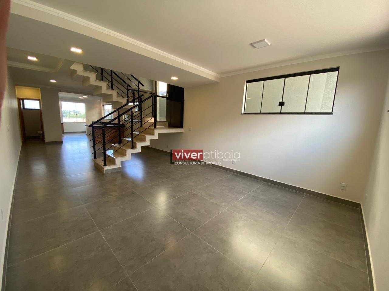 Casa para alugar com 3 quartos, 180m² - Foto 2