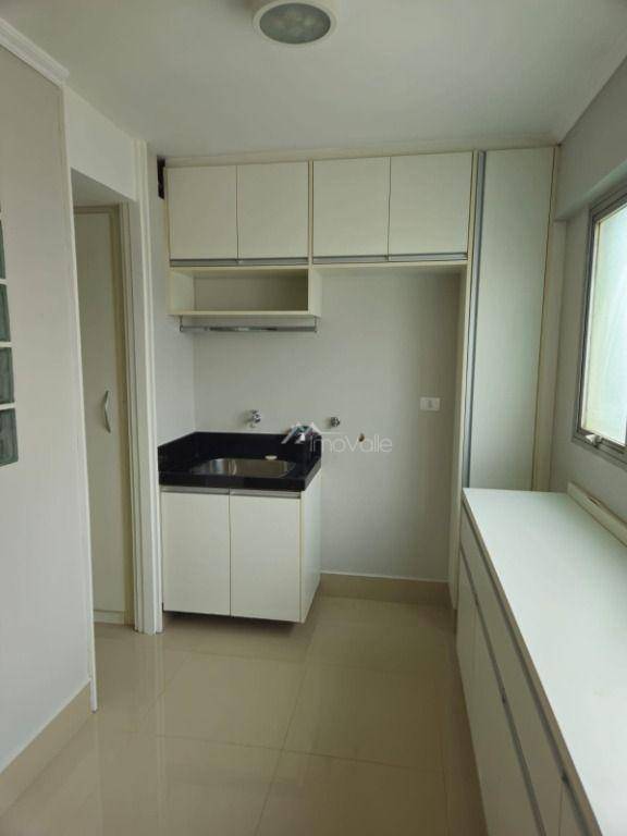 Apartamento à venda com 3 quartos, 118m² - Foto 4